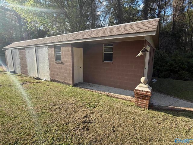 110 Beason Lane, Albertville, AL 35950