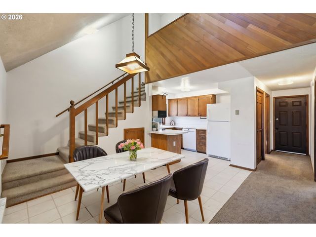 4411 DILLARD Rd, Eugene, OR 97405