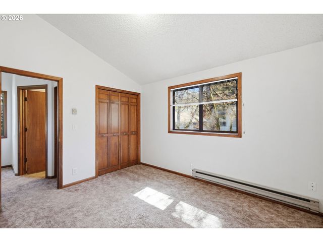 4411 DILLARD Rd, Eugene, OR 97405