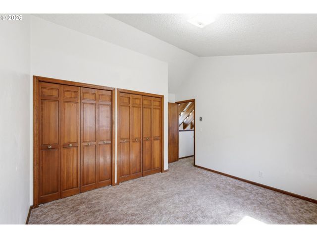 4411 DILLARD Rd, Eugene, OR 97405