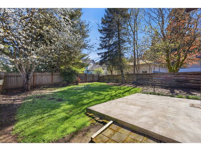 4411 DILLARD Rd, Eugene, OR 97405