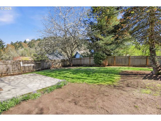 4411 DILLARD Rd, Eugene, OR 97405