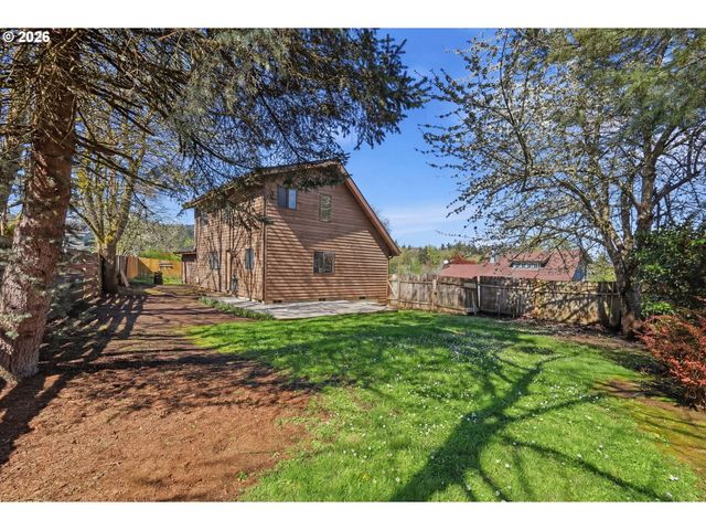 4411 DILLARD Rd, Eugene, OR 97405