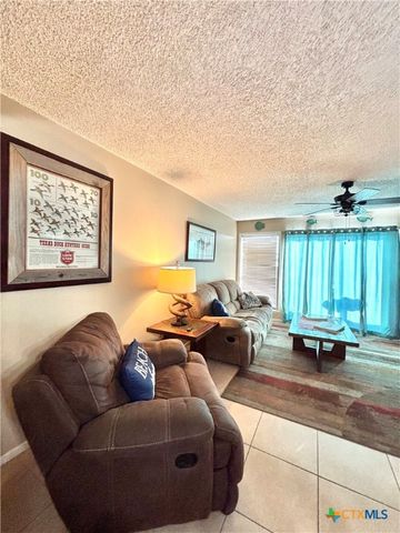 438 S 15th Street, Port O'connor, TX 77982