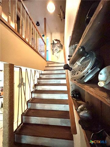 438 S 15th Street, Port O'connor, TX 77982