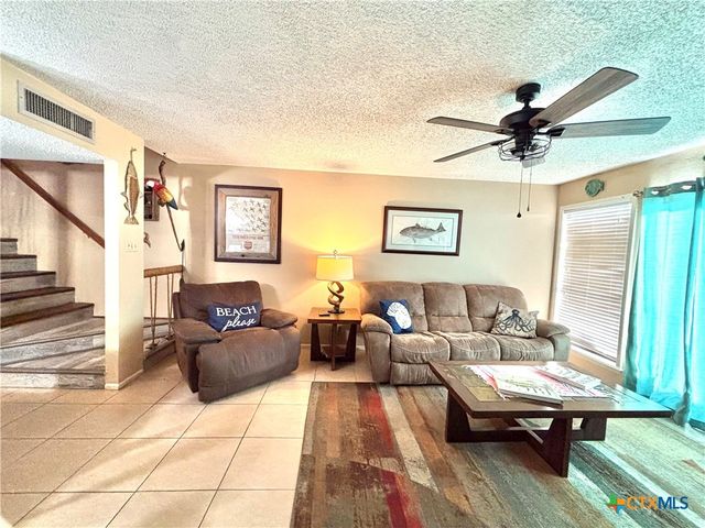 438 S 15th Street, Port O'connor, TX 77982