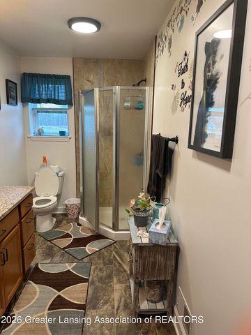 4215 N Smith Road, Dimondale, MI 48821