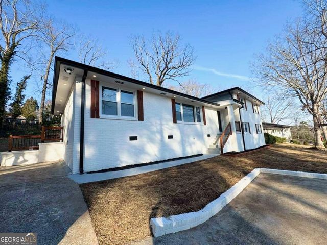 2608 Hawthorne Place NE, Atlanta, GA 30345