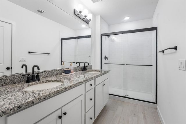 755 NE Trailside Run, Port St. Lucie, FL 34983