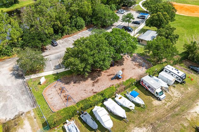 755 NE Trailside Run, Port St. Lucie, FL 34983