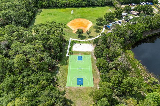 755 NE Trailside Run, Port St. Lucie, FL 34983