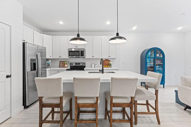 755 NE Trailside Run, Port St. Lucie, FL 34983