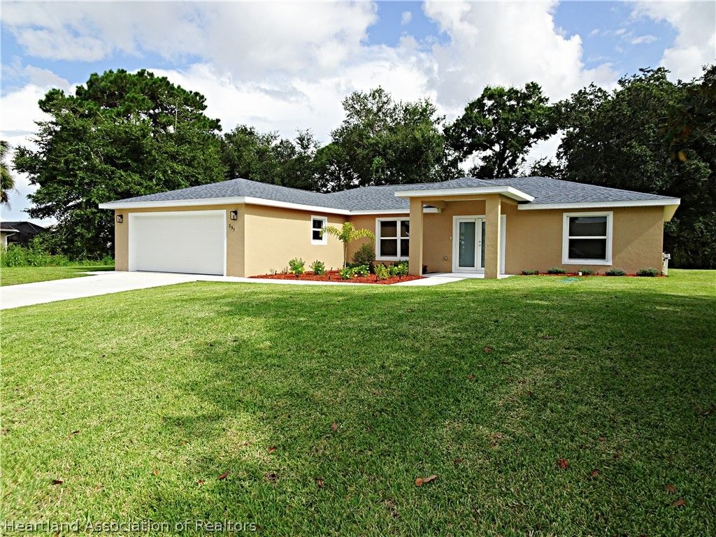 237 Cumquat Road NE, Lake Placid, FL 33852