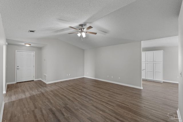 8134 Menorca St, Navarre, FL 32566