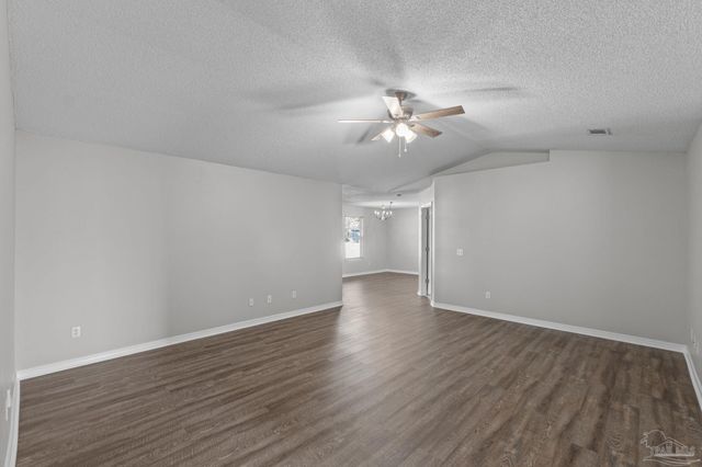 8134 Menorca St, Navarre, FL 32566
