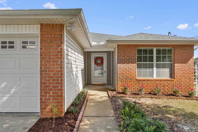 8134 Menorca St, Navarre, FL 32566