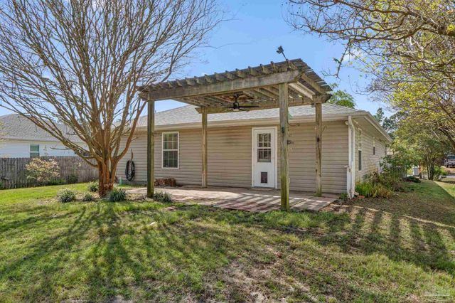 8134 Menorca St, Navarre, FL 32566