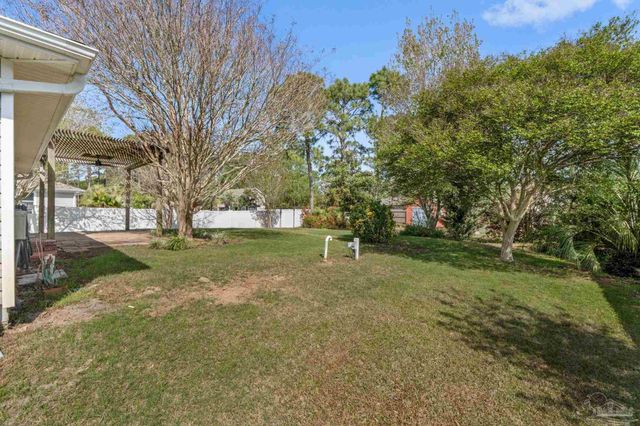 8134 Menorca St, Navarre, FL 32566