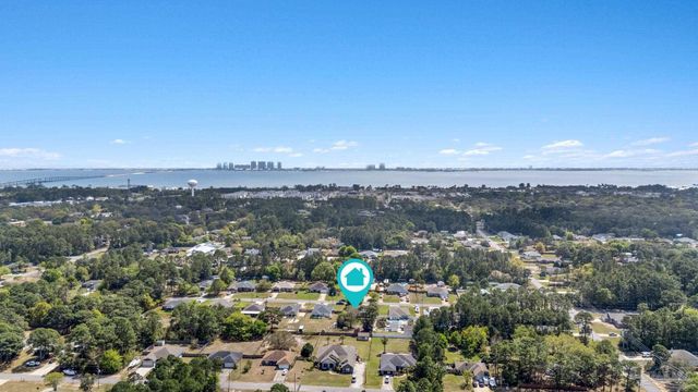 8134 Menorca St, Navarre, FL 32566