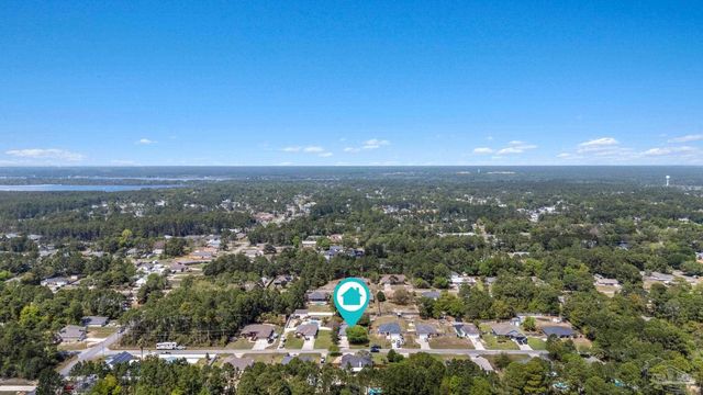 8134 Menorca St, Navarre, FL 32566