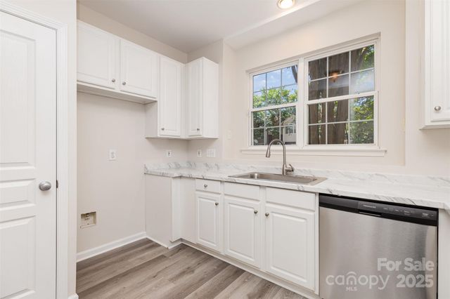 8390 Chaceview Court, Charlotte, NC 28269