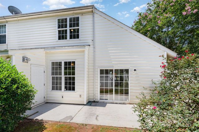 8390 Chaceview Court, Charlotte, NC 28269
