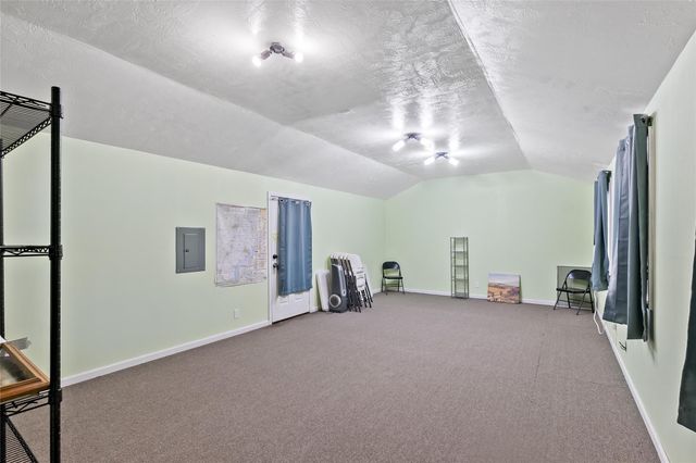 210 & 212 S Tammye Lane, Madisonville, TX 77864