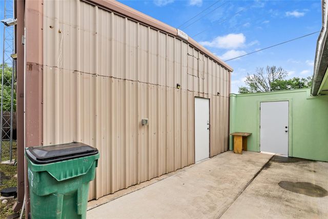 210 & 212 S Tammye Lane, Madisonville, TX 77864