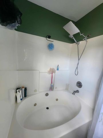 282 Maple Crest Circle NW, Charleston, TN 37310