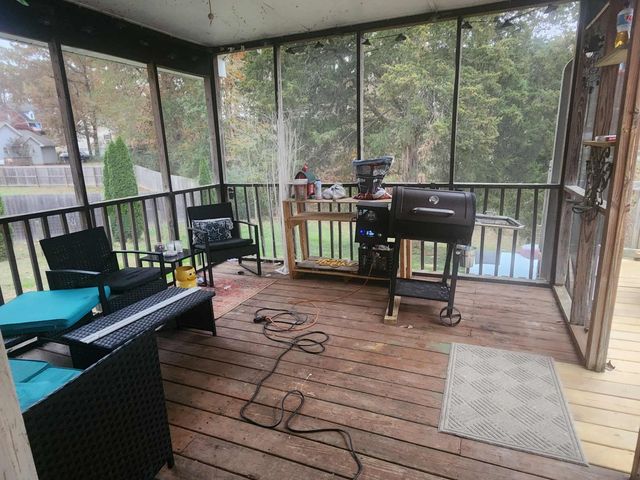 282 Maple Crest Circle NW, Charleston, TN 37310