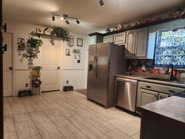 282 Maple Crest Circle NW, Charleston, TN 37310