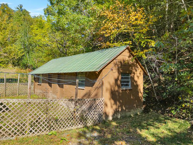 4155 Green Corner Road, Hartford, TN 37753