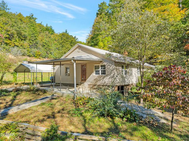 4155 Green Corner Road, Hartford, TN 37753