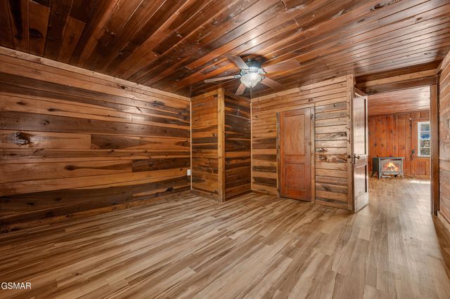 4155 Green Corner Road, Hartford, TN 37753