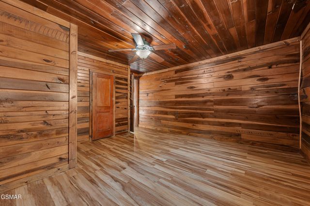 4155 Green Corner Road, Hartford, TN 37753