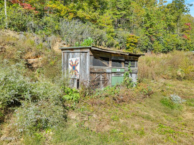 4155 Green Corner Road, Hartford, TN 37753