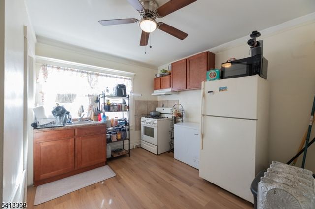 208 N 19Th St, East Orange City, NJ 07017