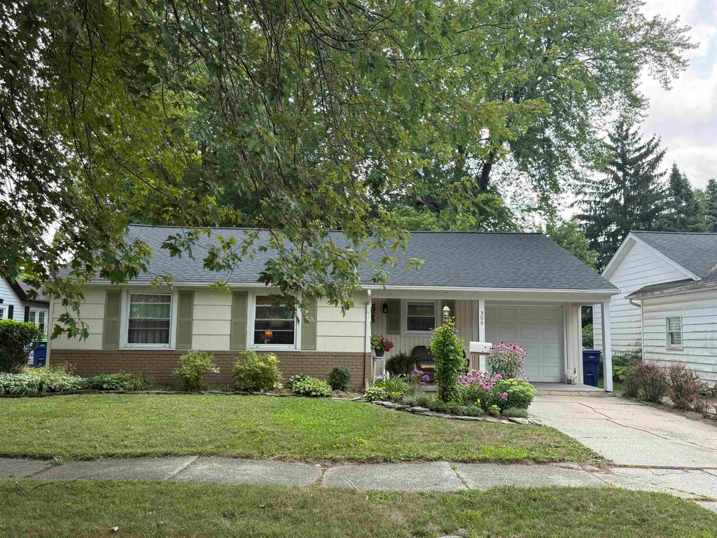306 Cornell Street, Bay City, MI 48708