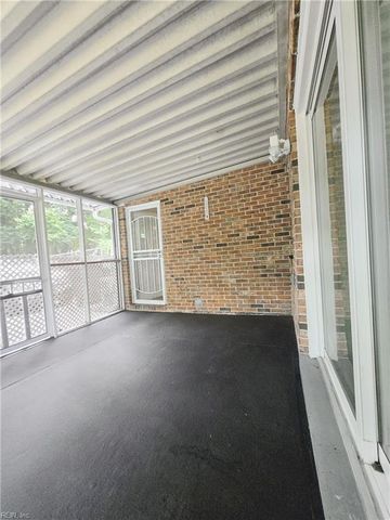 5813 W Hastings CT, Virginia Beach, VA 23462
