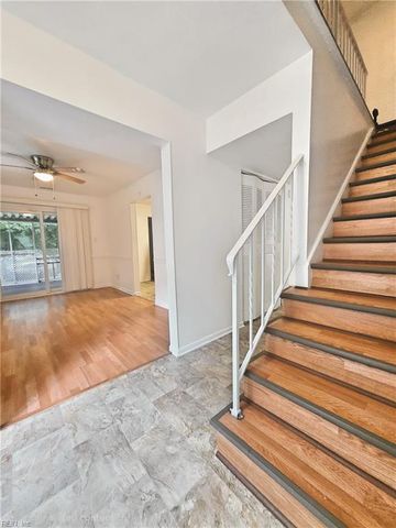 5813 W Hastings CT, Virginia Beach, VA 23462
