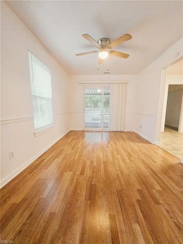 5813 W Hastings CT, Virginia Beach, VA 23462