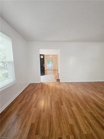 5813 W Hastings CT, Virginia Beach, VA 23462