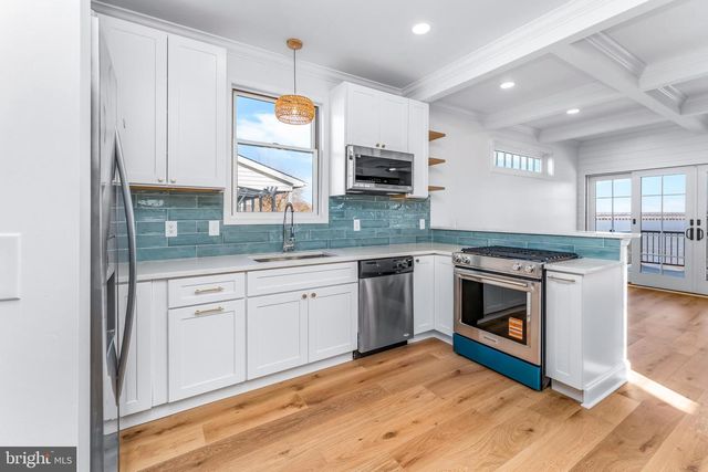 7214 GREENBANK RD, Middle River, MD 21220