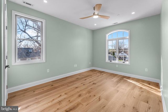 7214 GREENBANK RD, Middle River, MD 21220