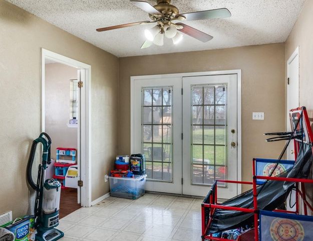 521 N Columbia Street, Stephenville, TX 76401