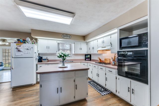 521 N Columbia Street, Stephenville, TX 76401