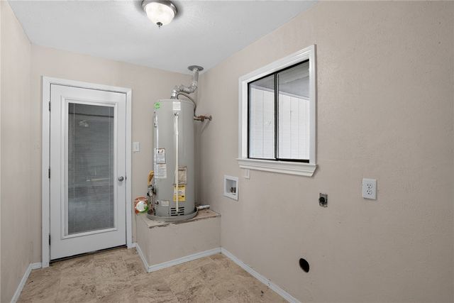 106 Terlingua Dr, Portland, TX 78374