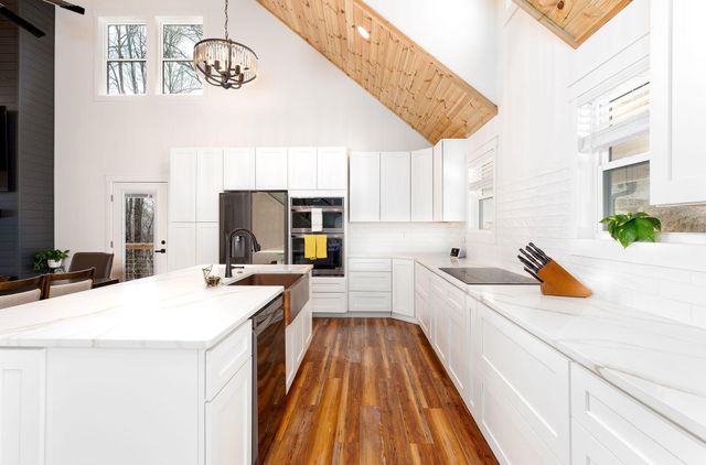 185 Big Beach Lane, Monticello, KY 42633