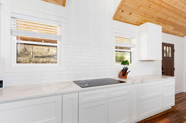 185 Big Beach Lane, Monticello, KY 42633