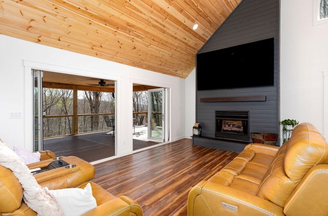 185 Big Beach Lane, Monticello, KY 42633